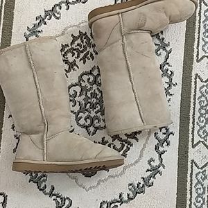 UGG Classic Boots Sand
